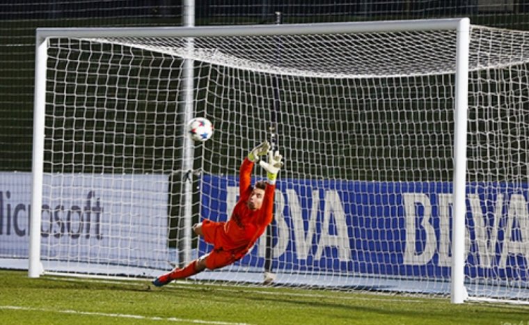 El Lleida Esportiu fitxa el porter David Oliveros El Lleida Esportiu fitxa el porter David Oliveros