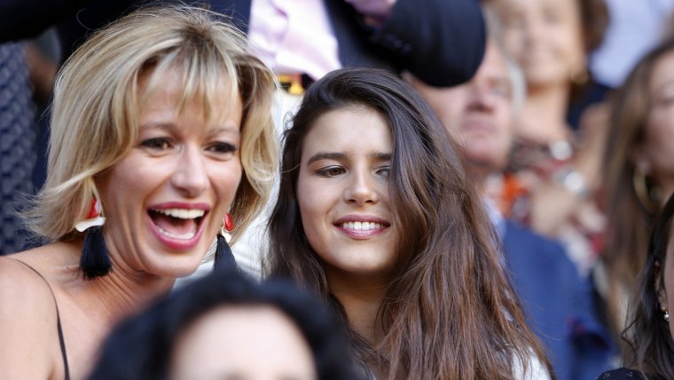 Cayetana Rivera junto a Susanna Griso durante la 61 edición de la corrida Goyesca de Ronda