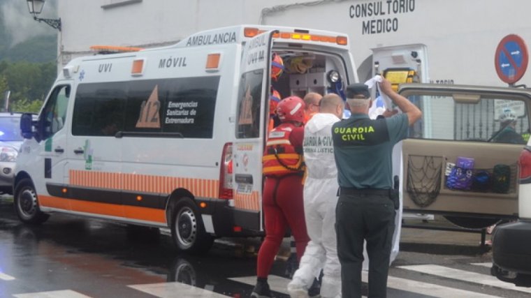Imagen de archivo de una ambulancia del servicio de emergencias de Extremadura