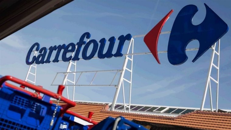 Imagen de archivo de un rÃ³tulo de un hipermercado Carrefour