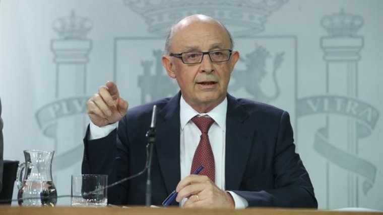 El ministre d'Hisenda, Cristobal Montoro, busca indicis de malversació en el pagament del referèndum