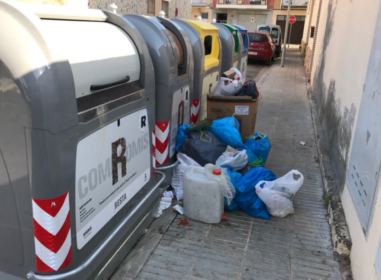 Imatge d'alguns contenidors a Torrefarrera