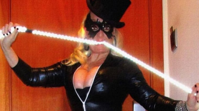 Aramis Fuster i el seu nou look de dominatrix