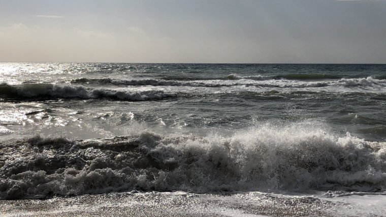 El temporal de mar és intens a tota la costa catalana
