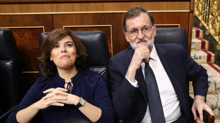 La vicepresidenta del govern espanyol, Soraya Sáenz de Santamaría, i el president Mariano Rajoy.