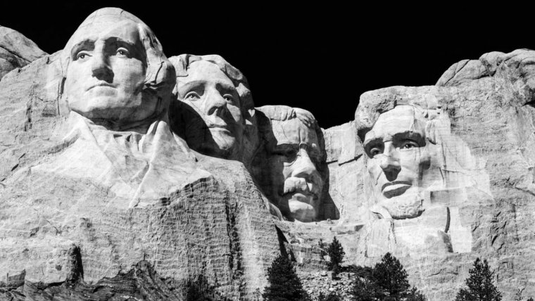 El Monte Rushmore, con los rostros de cuatro presidentes de los Estados Unidos.
