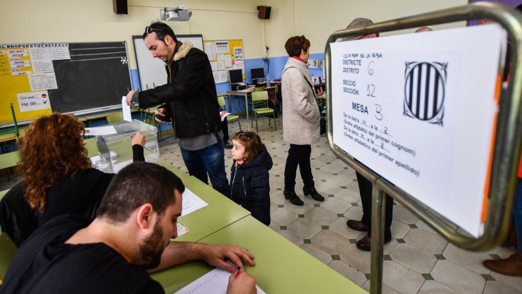 Imatge d'un col·legi electoral de Reus en les passades eleccions del 21-D