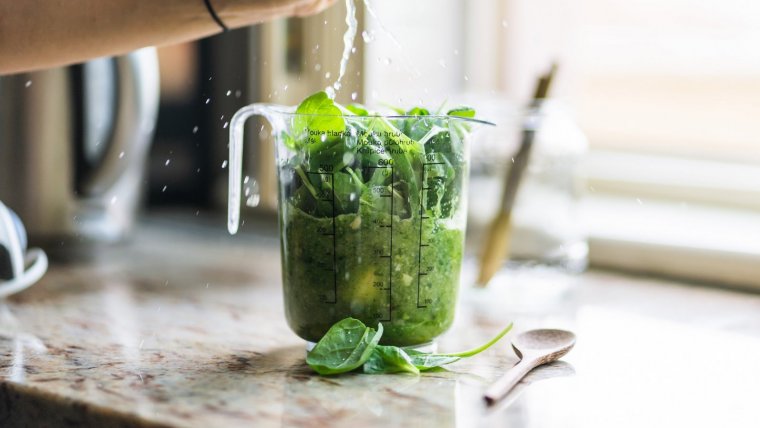 Jugos verdes para bajar el colesterol y bajar de peso Jugos verdes para bajar el colesterol y bajar de peso