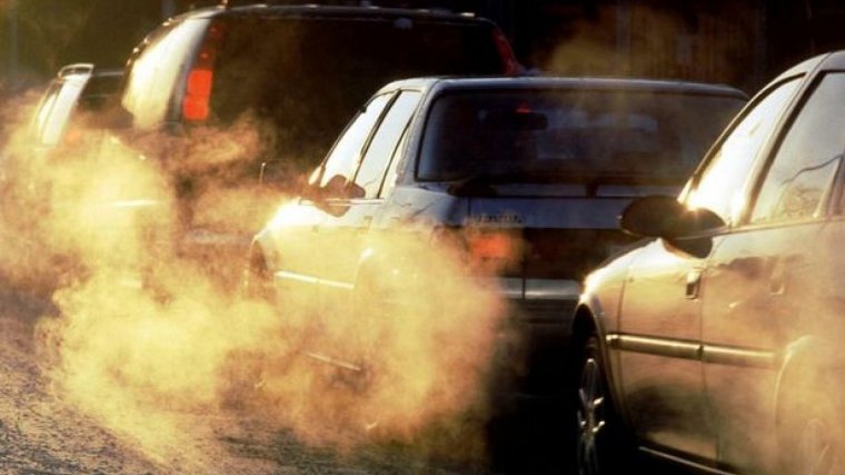 La contaminació produïda pels humans està danyant la capa d'ozó