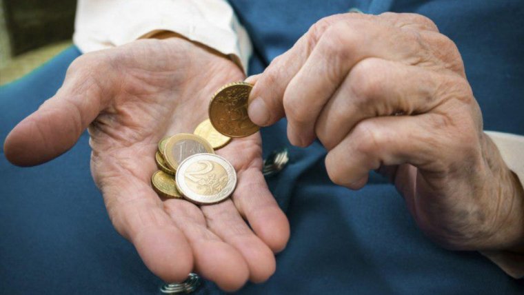 Els pensionistes cobraran un extra d'uns 13 euros en la seva nòmina de febrer