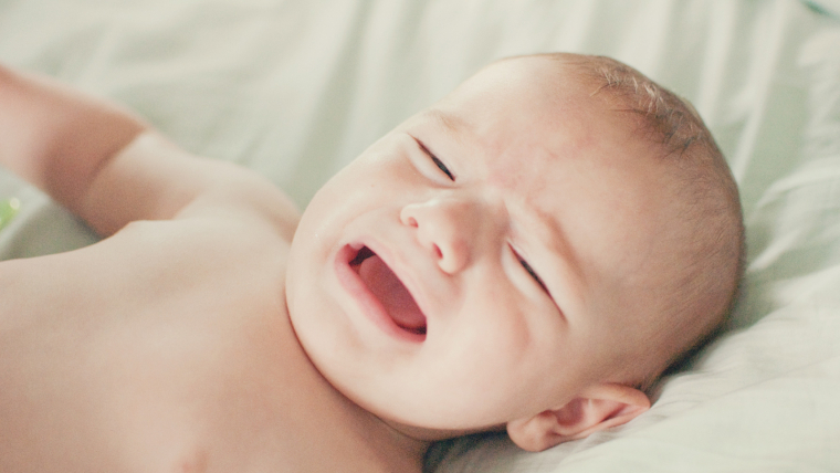 Sacudir Bruscamente Al Bebe Puede Causarle Danos Cerebrales Y Oculares