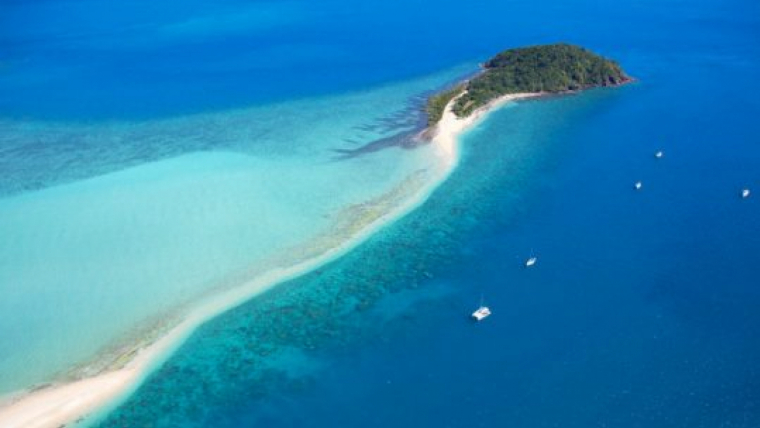 Imatge aèria de l'illa australiana de Bramble Cay