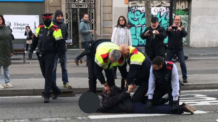 Imatge de l'home que ha estat arrestat pels Mossos a Barcelona