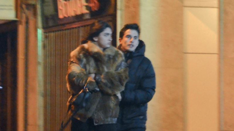 Marc Márquez i Lucía Rivera han estat enxampats pels carrers de Barcelona