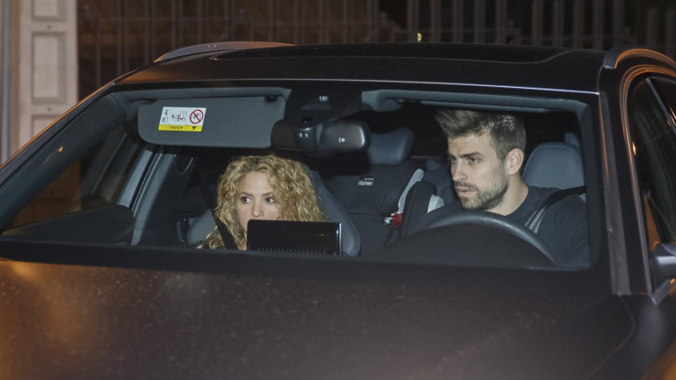Shakira y PiquÃ© a su llegada a un restaurante de Barcelona el dÃ­a de su cumpleaÃ±os