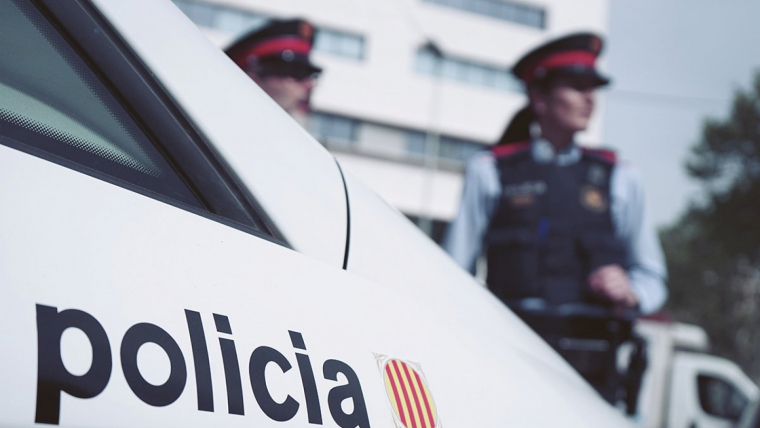 Els Mossos han arrestat els membres de la banda, que operava a Terrassa