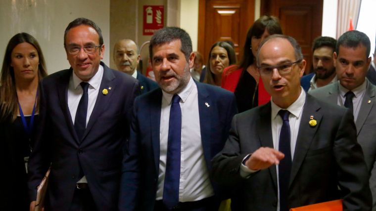 Josep Rull, Jordi Sànchez i Jordi Turull entrant al Congrés