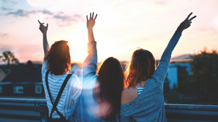 Las mejores frases para dedicar a tus amigas.