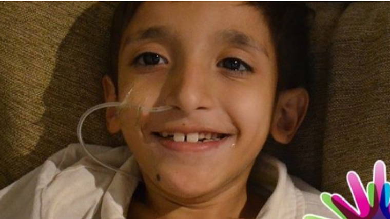 Thiago, el nen de 10 anys que ha viatjat a Barcelona per combatre el sÃndrome de Mowat Wilson