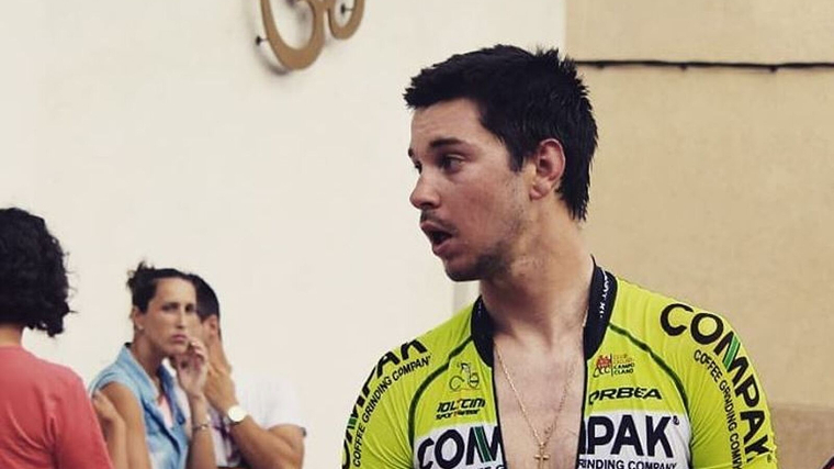El jove ciclista va morir en u accident de trànsit