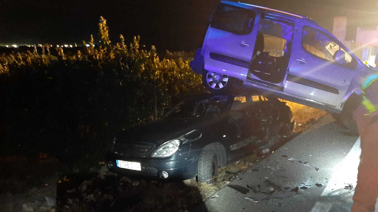 Xoc entre dos vehicles en un accident de trÃ nsit en BenifairÃ³ de la Valldigna
