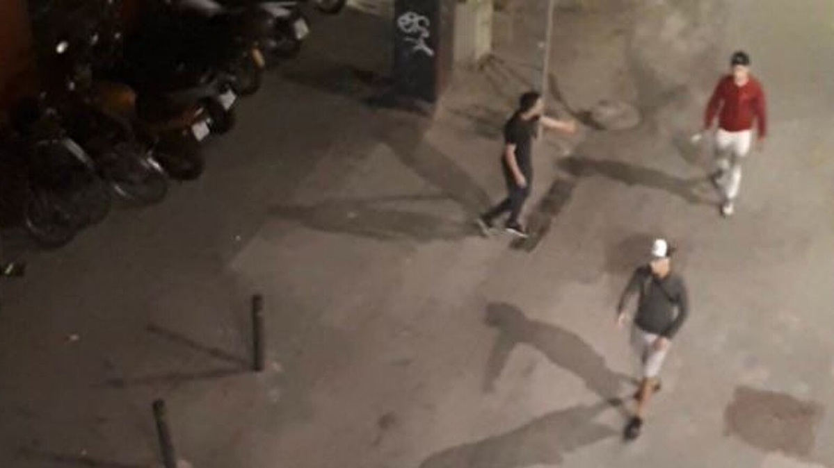 Un grup de joves va protagonitzar una baralla brutal el passat diumenge al barri del GÃ²tic