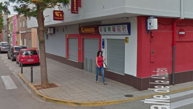 AdministraciÃ³ de Loteria en el nÃºm. 8 del carrer d'Almussafes en BenifaiÃ³, la Ribera (ValÃ¨ncia)