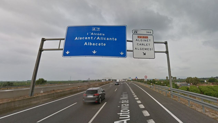 A-7 en direcciÃ³ Alacant, al seu pas per Alginet, la Ribera (ValÃ¨ncia)