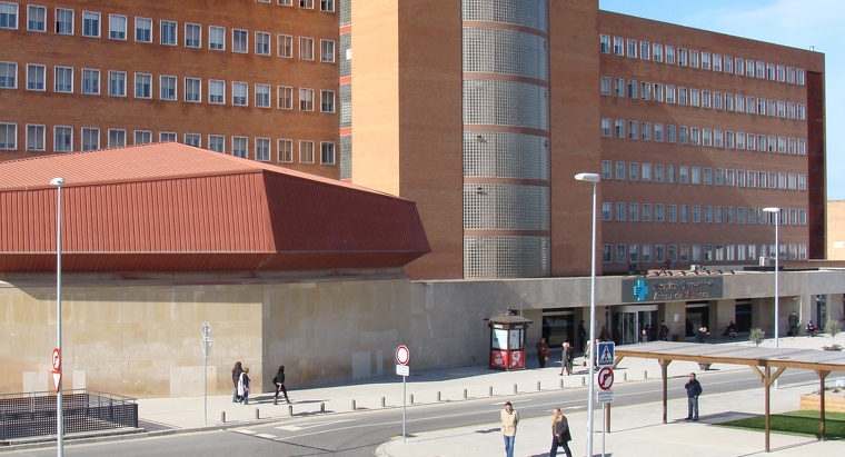 Façana de l'Hospital Arnau de Vilanova de Lleida