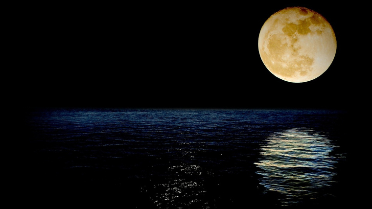 Lluna reflectida en la mar
