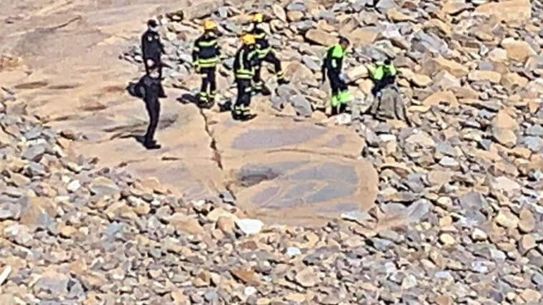Bombers i policies en un rescat en Benissa, en la Marina Alta (Alacant)