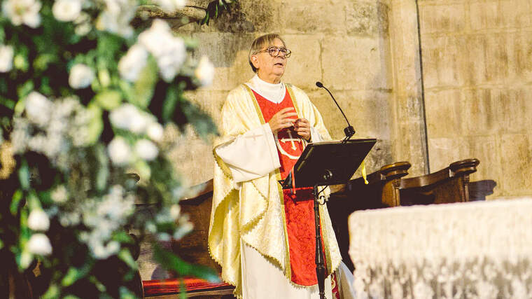 Augusto CruaÃ±es, capellÃ  de l'esglÃ©sia de Sant Joan de l'Hospital de ValÃ¨ncia