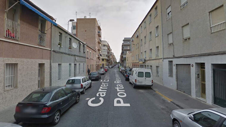 Carrer d'EspiridiÃ³n Porta Requesens d'Elx (Alacant)