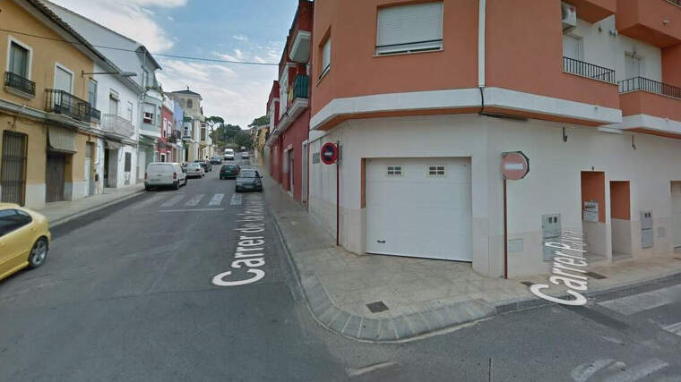 Porta d'un garatge en Alzira (València)