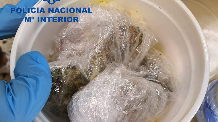 Detinguts per intentar enviar marihuana a través d'una empresa de repartiment de menjar en València