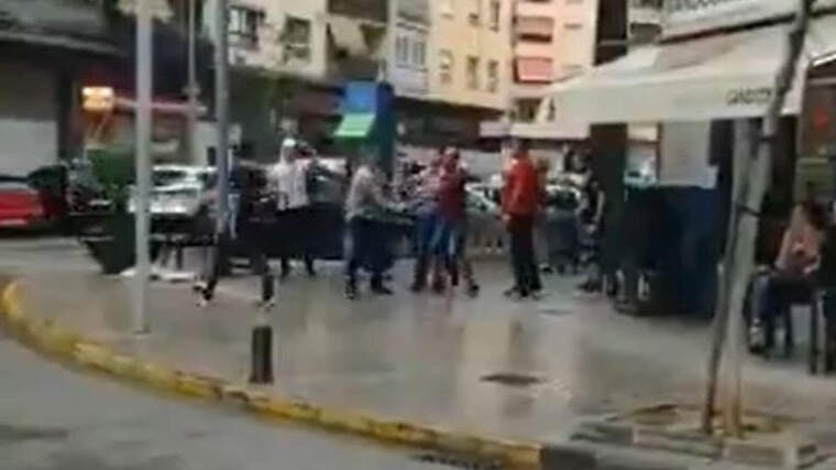 Baralla entre un grup de persones en el segon dia de fase 1 en Gandia