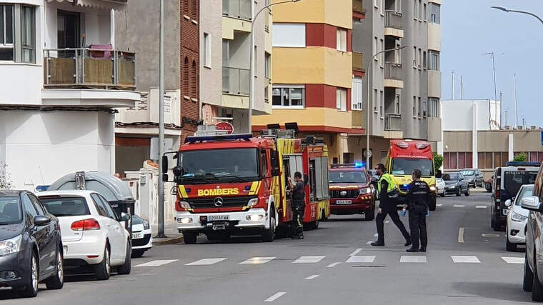 Bombers i Policia en un servici