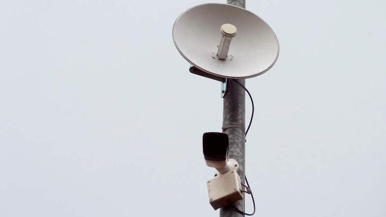 Antena i cÃ mera de seguretat