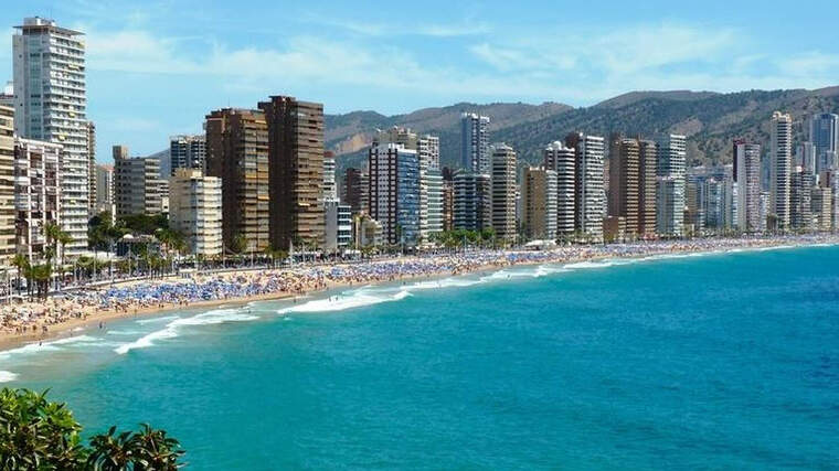 Benidorm, en la Marina Baixa (Alacant)