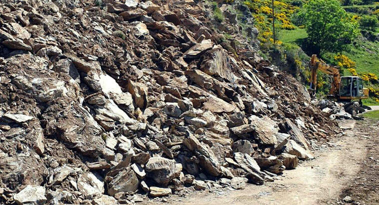Pla general de la carretera afectada per una esllavissada prop de Burgo i Llavorre