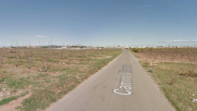 Ferit en xocar amb el cotxe contra un paret en Carlet, Ribera (València)