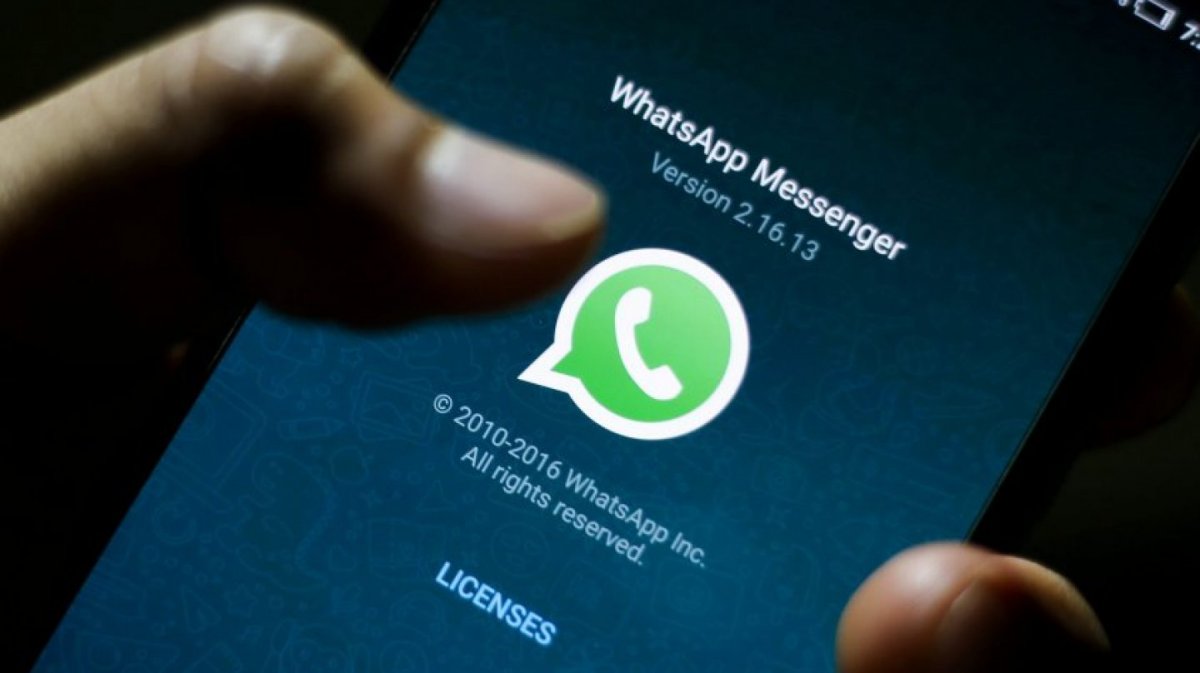 Alerten que  la broma del bot  negre de WhatsApp pot 