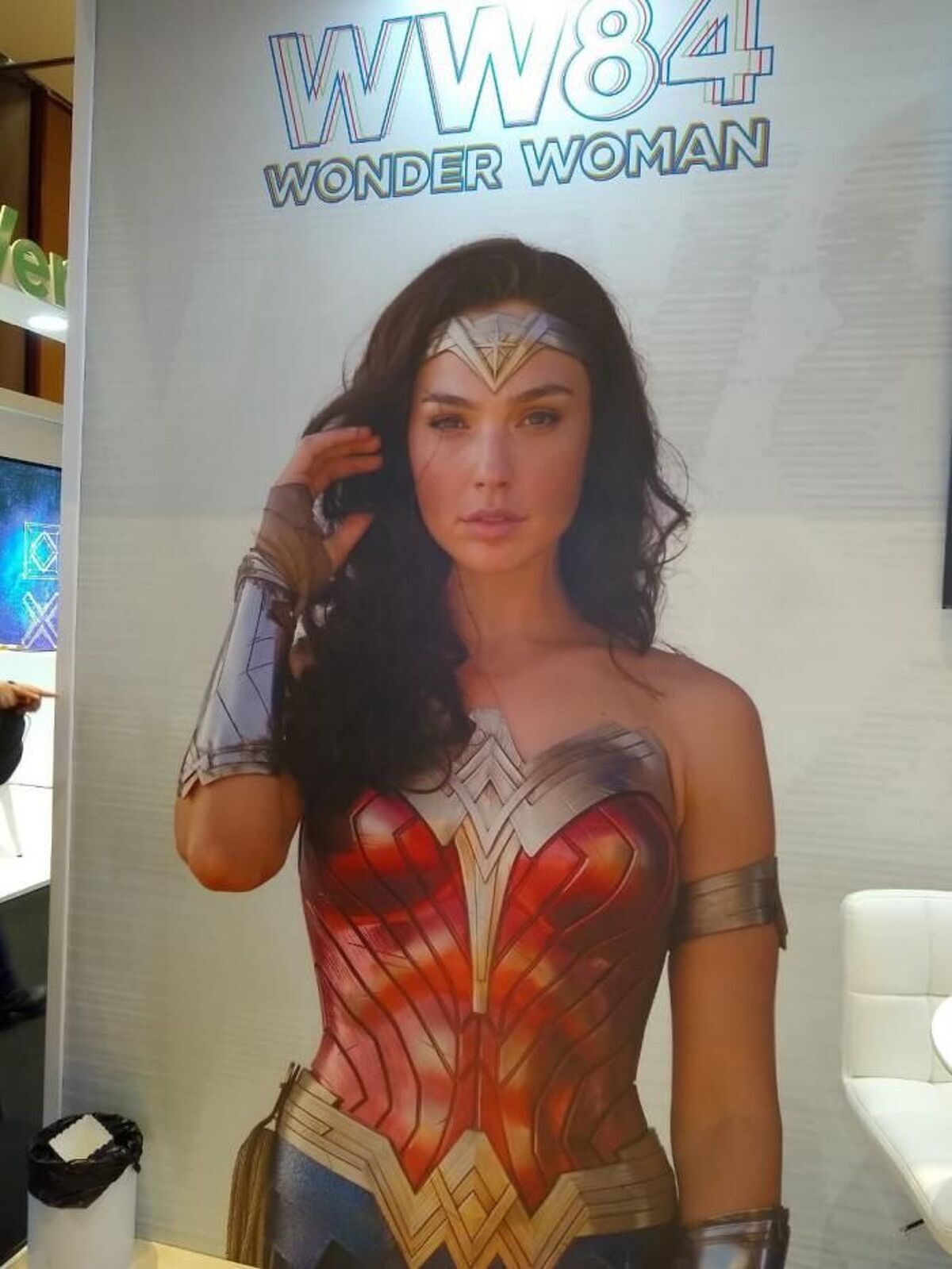 Nuevo vestido de 'Wonder Woman 1984'