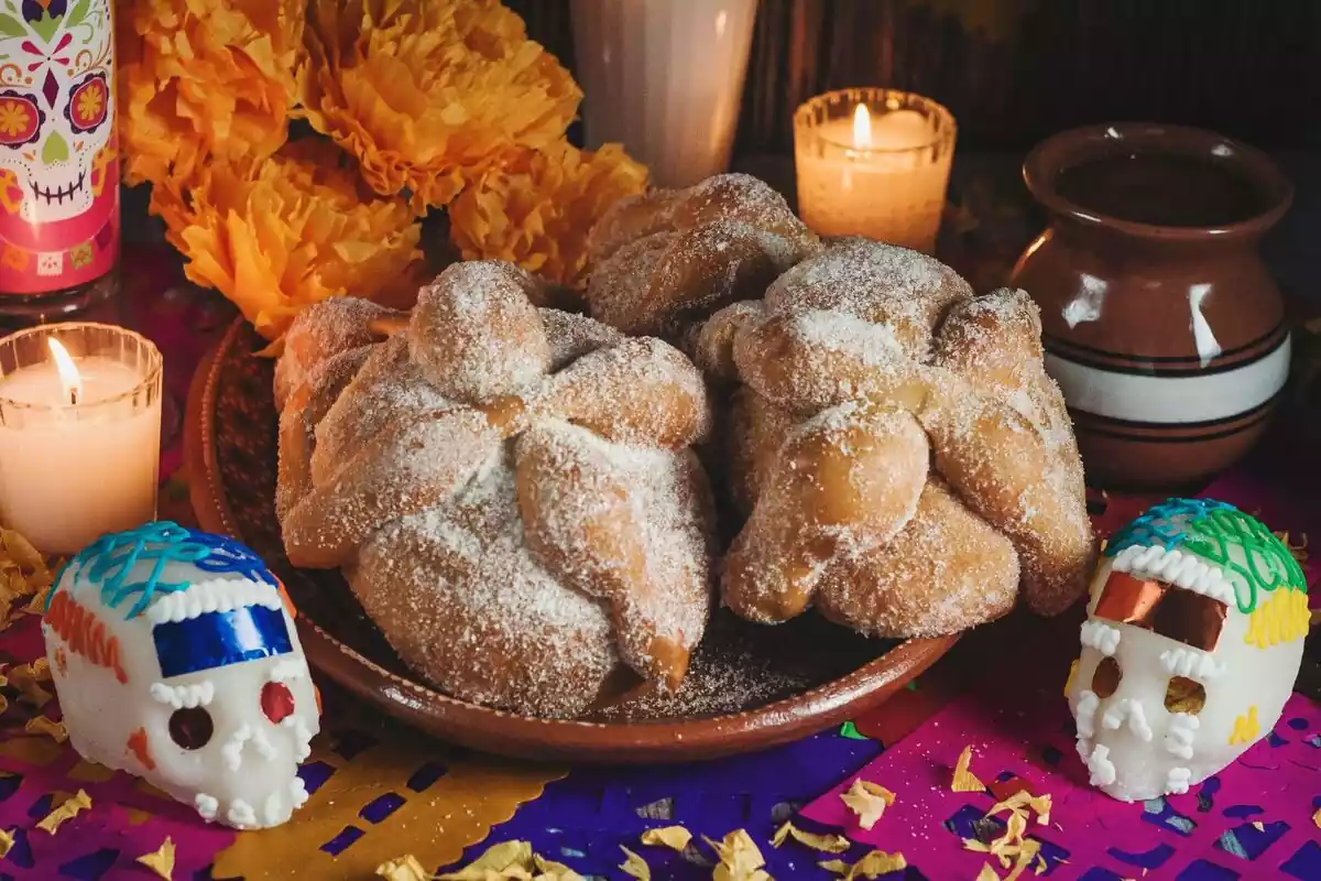 Cómo hacer pan de muerto? Receta y relación con el Día de Muertos