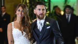 El futbolista Leo Messi amb la seva dona Antonella Rocuzzo el dia de la seva boda.