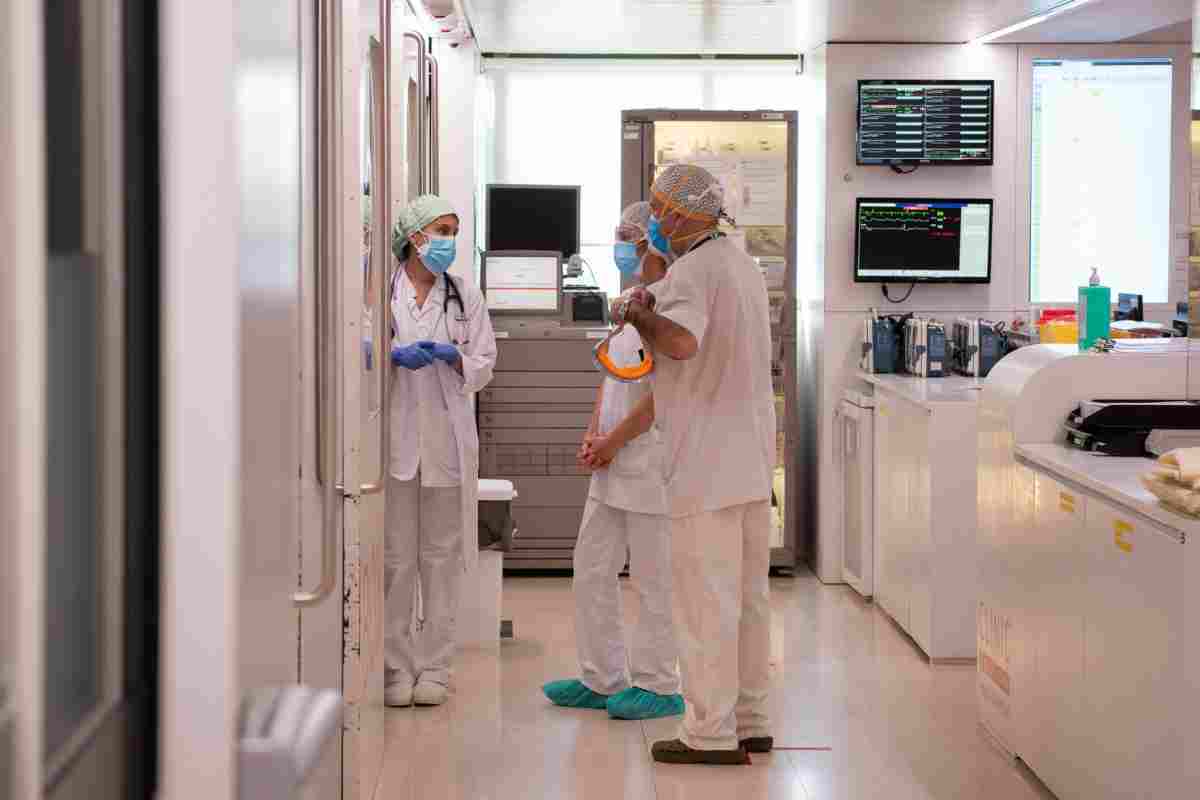 Les infermeres catalanes davant la Covid-19: El 20% ha decidit que no es vacunarà