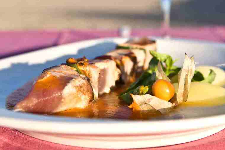 Bodegó de plat de tonyina