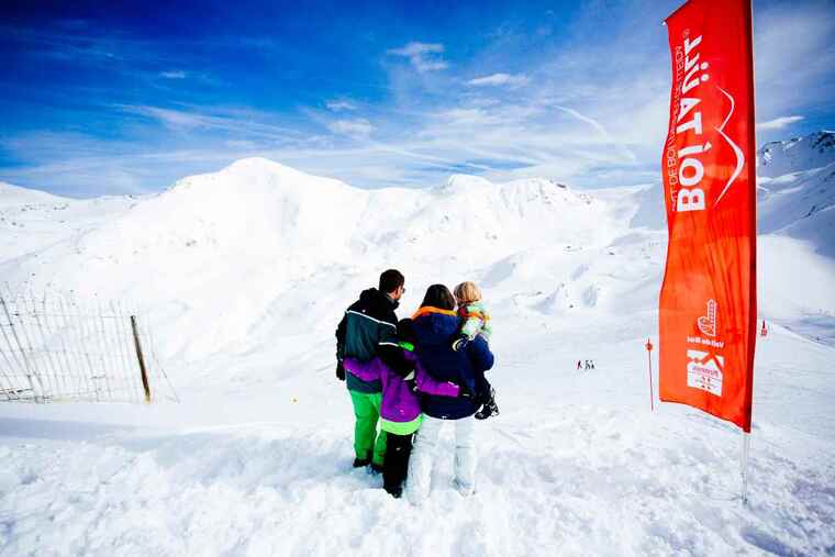 Família a l'estació d'esquí Boí Taüll
