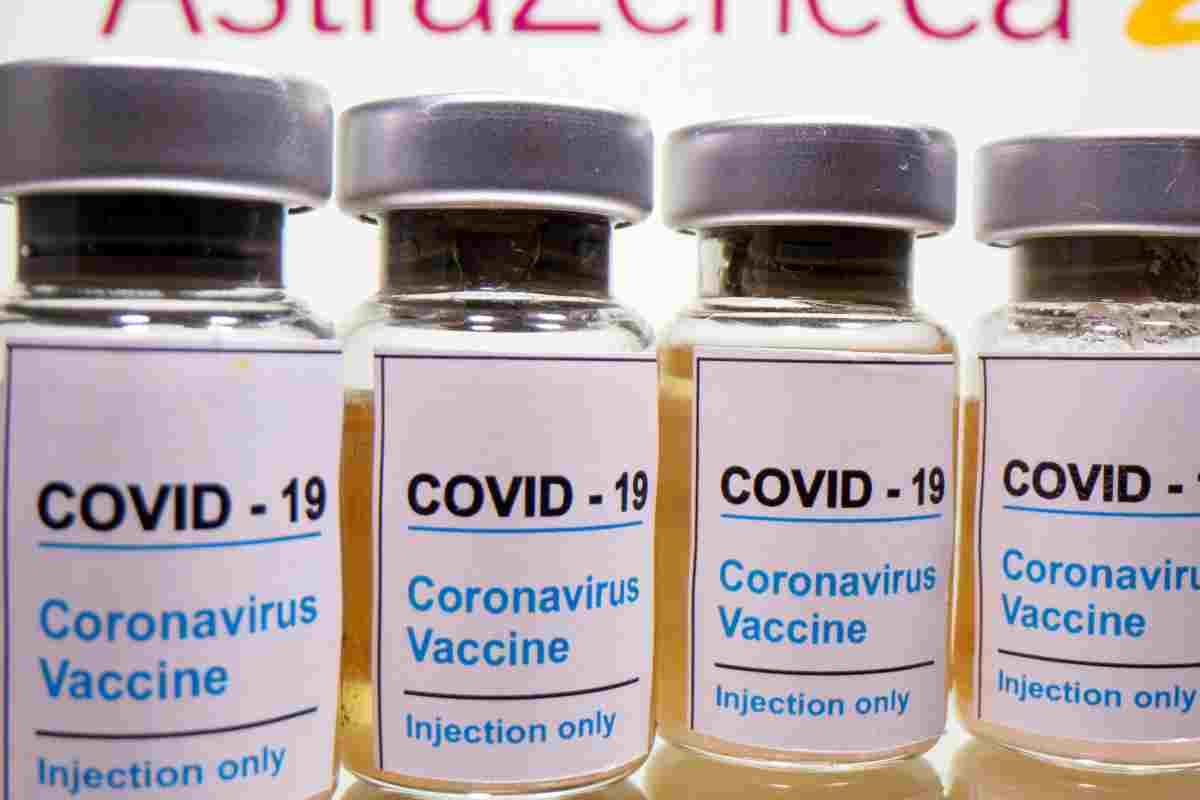 Catalunya retira preventivament milers de dosis d’un lot de la vacuna d’AstraZeneca