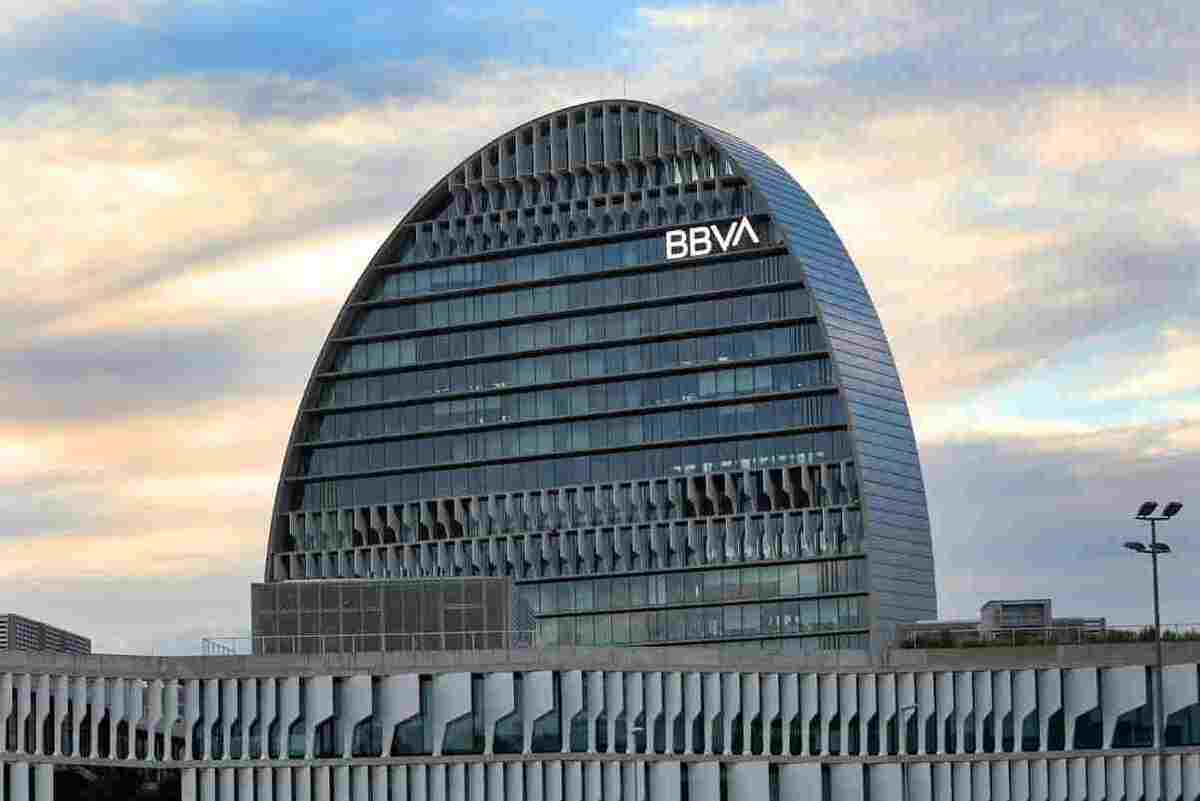 BBVA permet als clients signar operacions bancàries amb biometria des de l’aplicació